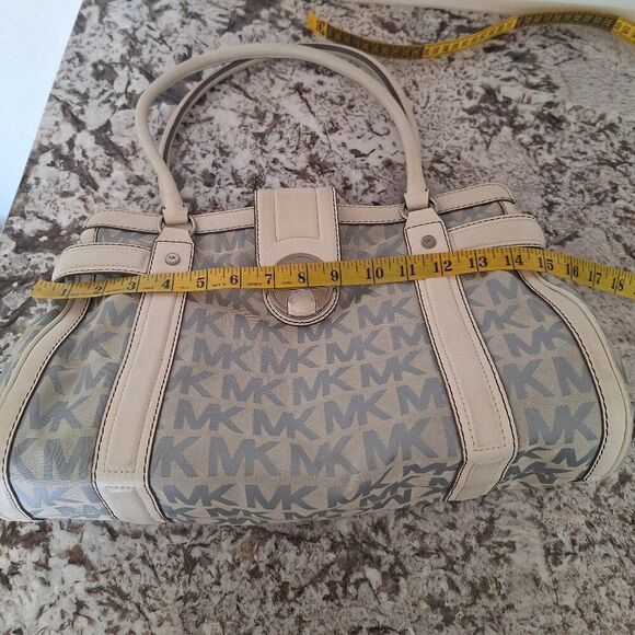 Michael Kors monogram‎ canvas leather large tote bag - Picture 15 of 16